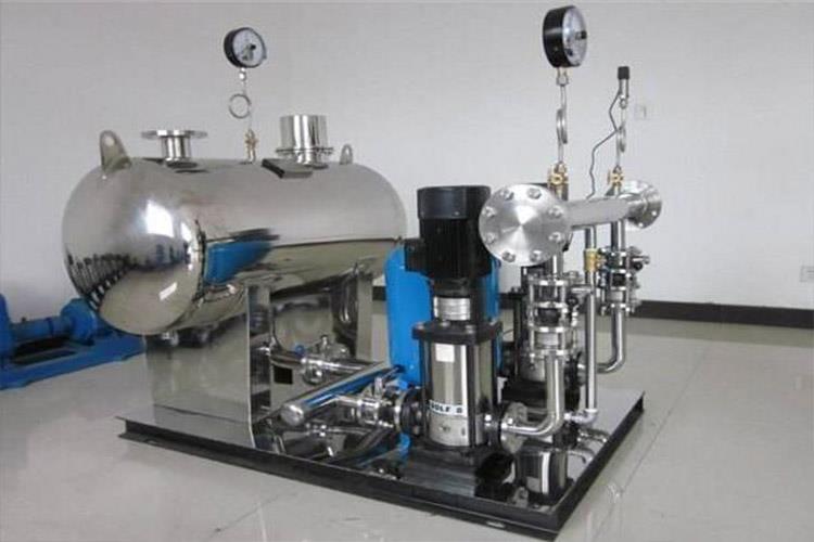 以景觀、防塵、降溫、造景為目的，在自然園林、環境景觀、舞美等方面應用廣泛