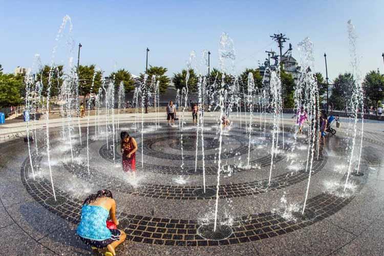 在構思噴泉時，要把保持水質作為主要的設計依據