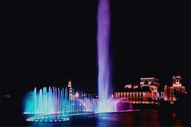 嚴抓噴水池用電安全管理 為水幕噴泉營造安全氛圍 