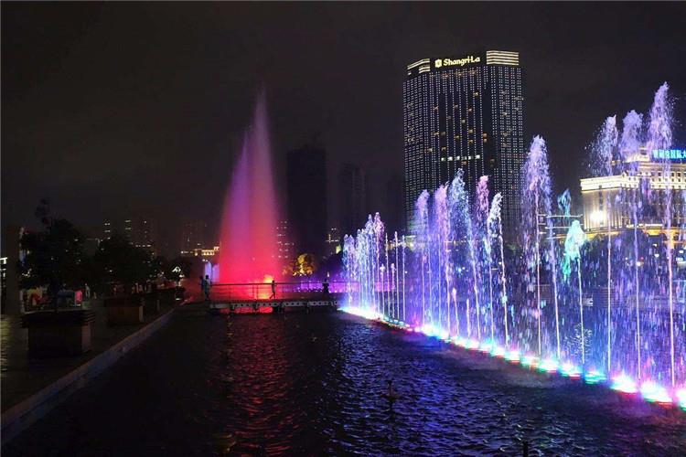 嚴把設計質量關 演繹高水柱搖擺噴泉驚鴻之美