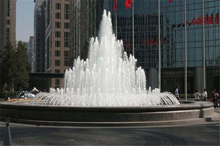 體感噴泉常用水泵為臥式離心泵及潛水泵 體感噴泉常用水泵為臥式離心泵及潛水泵