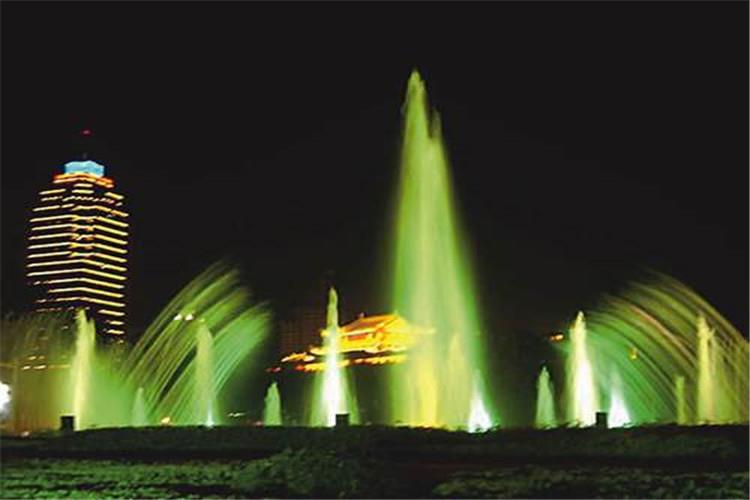 程控噴泉還具備其他噴泉景觀共有的優勢