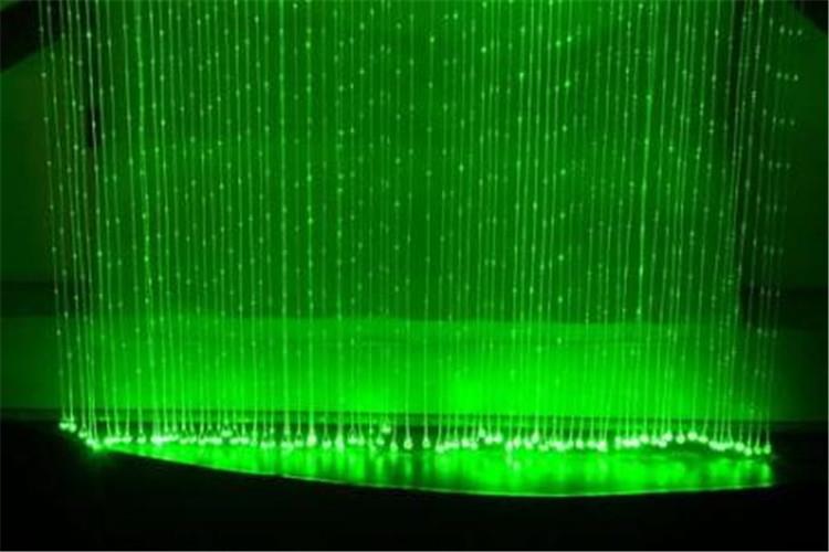 本公司在光纖水簾、水幕電影與水景園林設計中占據獨有千古的優勢