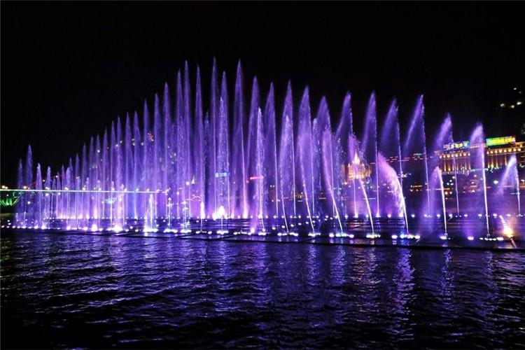 大型音樂噴泉的操控方法首要包含實時操控和程序操控