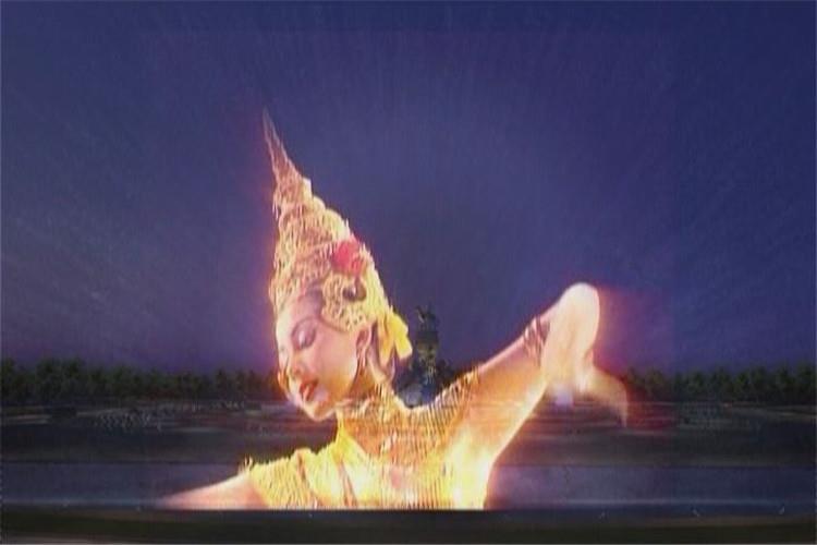 為了在夜晚有更好的觀賞效果，一般都會建設距離主體光源較遠地方，距離景區或者廣場光源比較遠的地方，這樣在夜晚可以保障水幕噴泉的效果