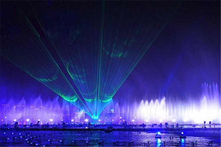 水泵是跑動噴泉主要的動力來源，不同的水泵型號、水深度其安裝的方式也會不一樣