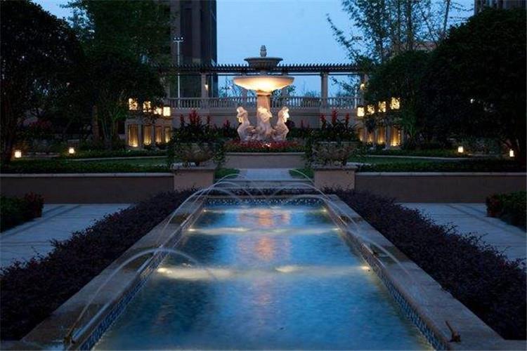 噴泉水景水幕發生器應在小于等于3級風下調試且應正常工作