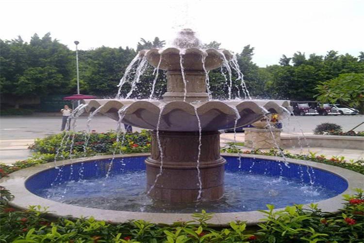 公園噴泉安裝過程中注意噴頭頂部與地面等高