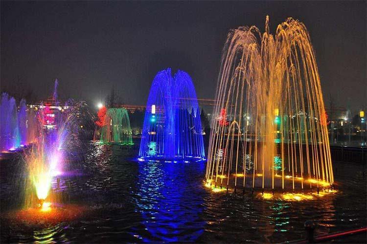 熔銅→鑄造→車床車削→拋光處理→防腐處理→合格入庫