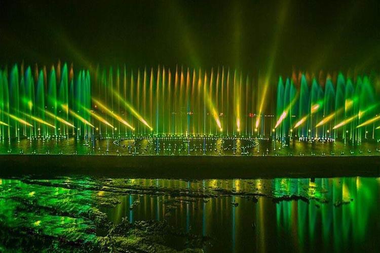 早期噴泉施工工程一般采用熱鍍鋅鋼管，但也存在許多不足之處